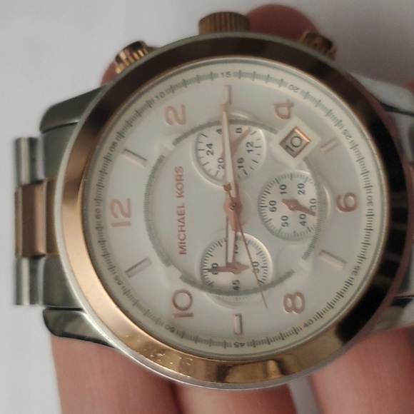 MK watch - Picture 5 of 5